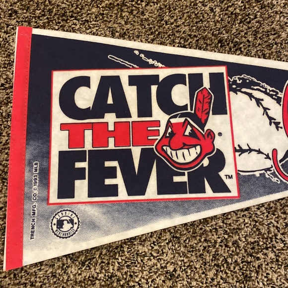 Vintage Cleveland Indians, 1990s pennant - Picture 8 of 10